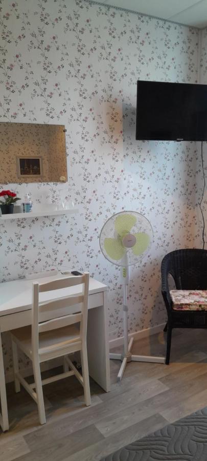 Sur La Bonnefooi Bed and Breakfast Prades-sur-Vernazobre Εξωτερικό φωτογραφία
