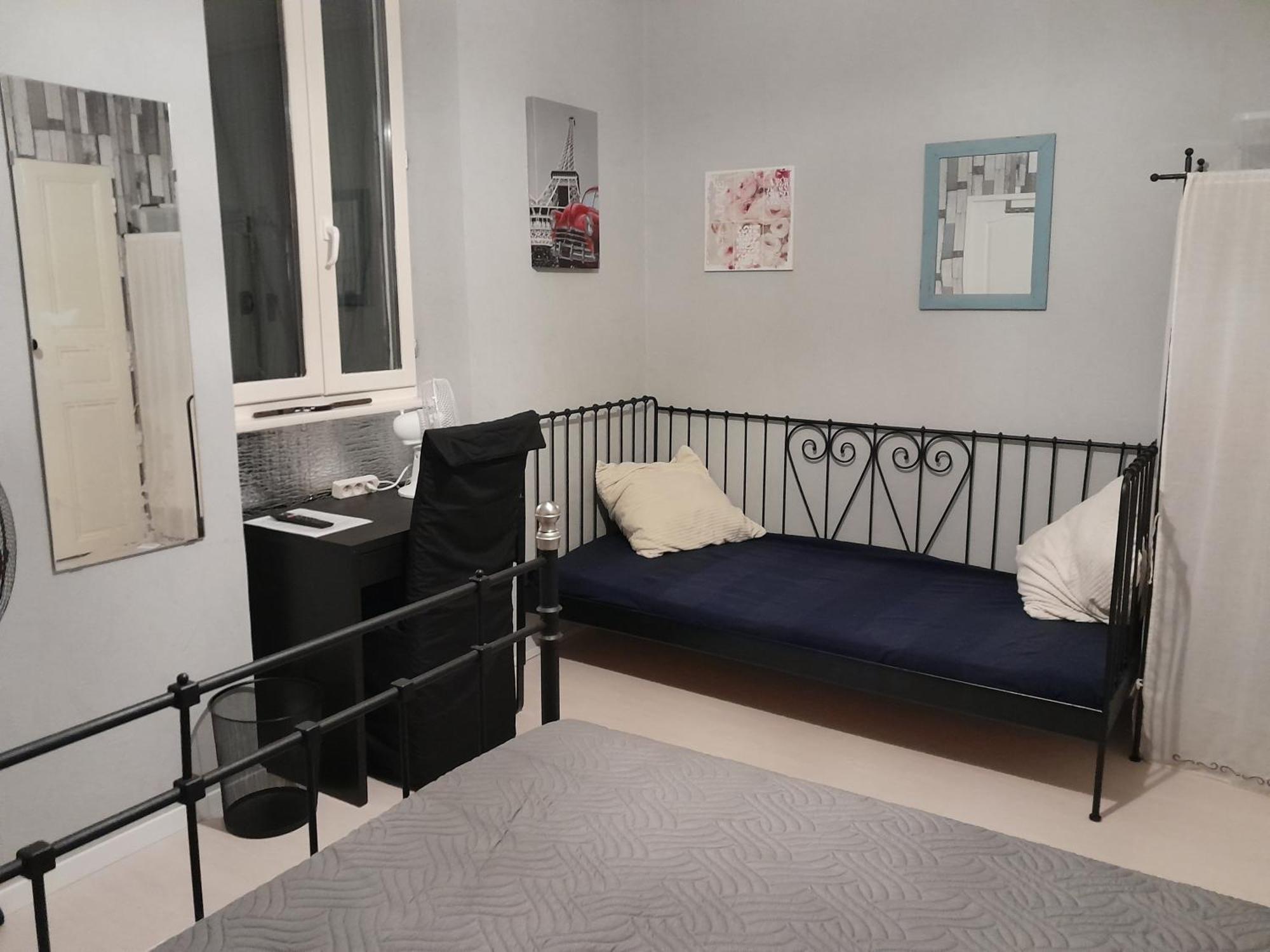 Sur La Bonnefooi Bed and Breakfast Prades-sur-Vernazobre Εξωτερικό φωτογραφία