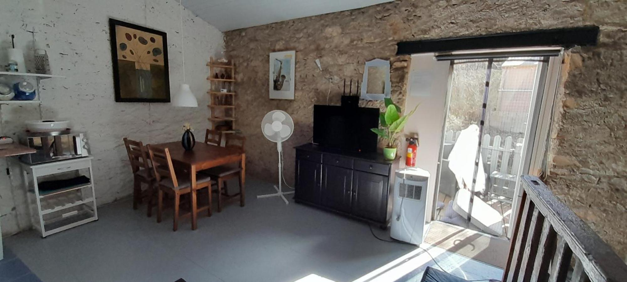 Sur La Bonnefooi Bed and Breakfast Prades-sur-Vernazobre Εξωτερικό φωτογραφία